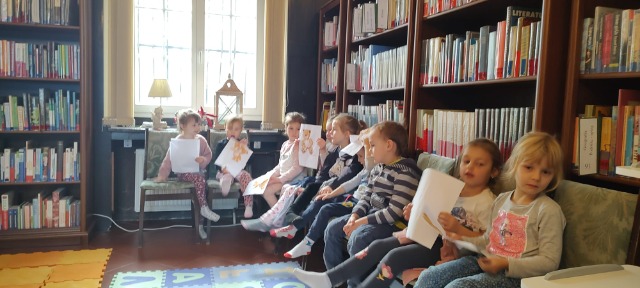 Zajęcia biblioteczne przedszkolaków w Gminnej Bibliotece Publicznej w Wielowsi - Obrazek 5