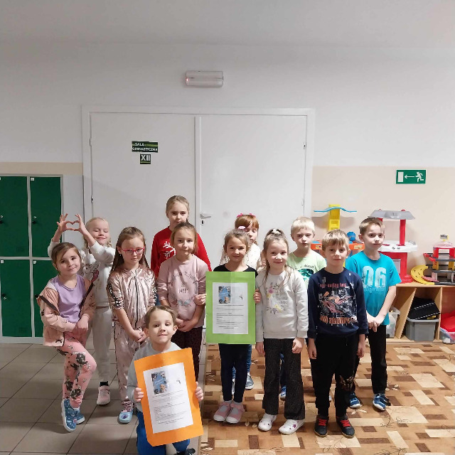 Uczniowie ze Starego Wiśnicza pomagają bezdomnym zwierzętom ze Schroniska w Borku!!!