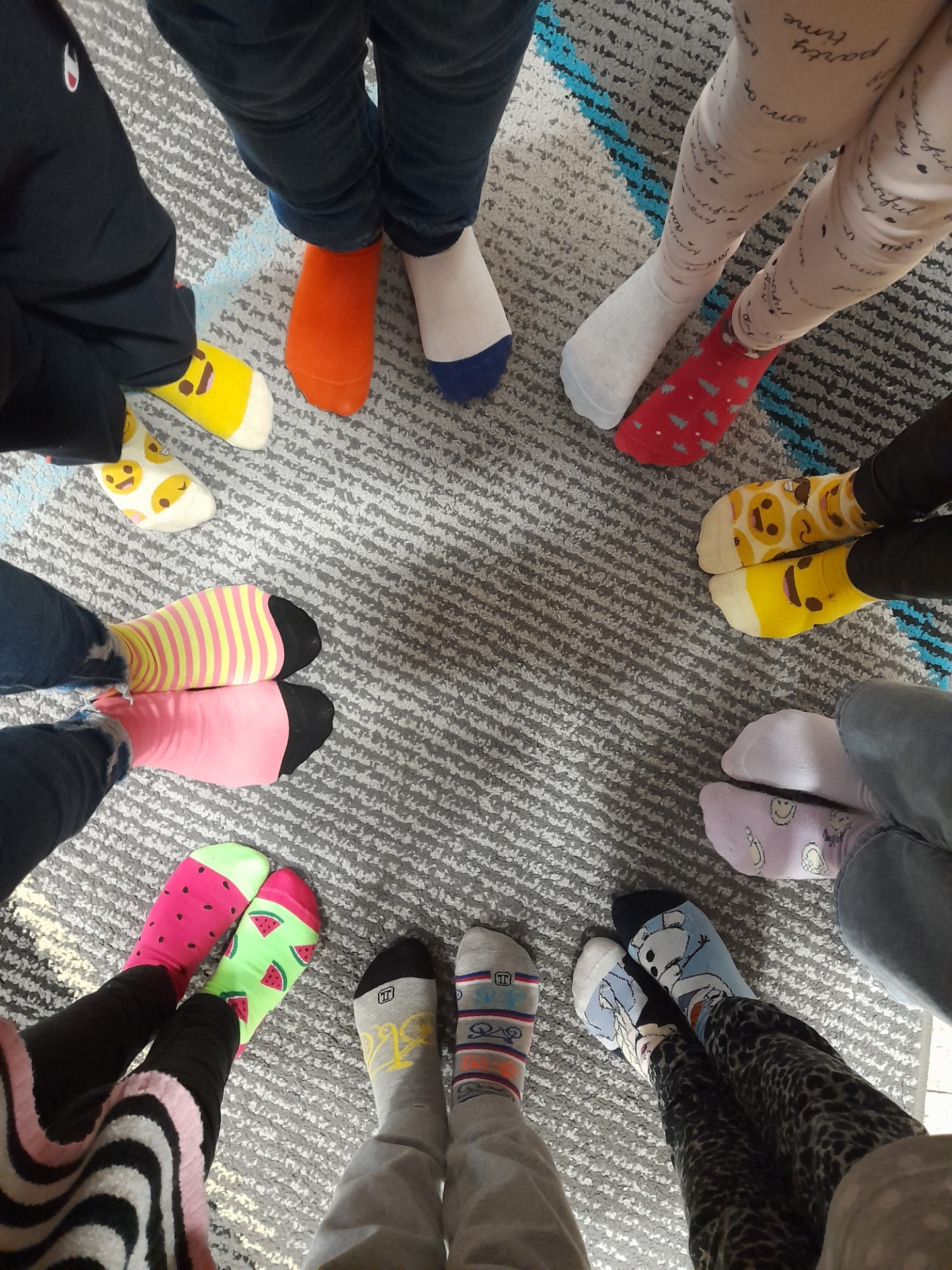 Svetový deň Downovho syndrómu si pripomíname ponožkovou výzvou - Obrázok 4