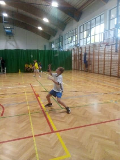 Mistrzostwa Dzielnicy w badmintonie dziewcząt i chłopców w kategorii Igrzyska Dzieci - Obrazek 2