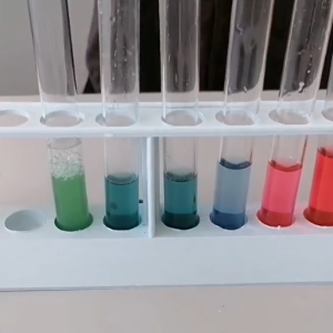 Farebný pokus na chémii - Obrázok 1