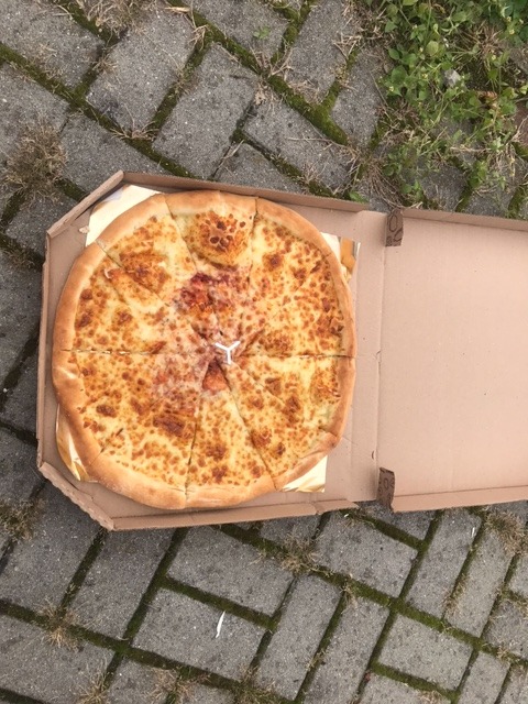 Pizza z okazji Dnia Chłopaka
