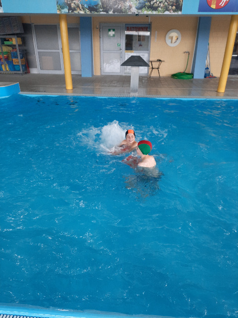Nauka pływania w naszej szkole - Obrazek 1
