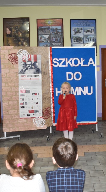 W dniu 13 listopada odbył się konkurs poezji patriotycznej "Strofy dla mojej ojczyzny" . - Obrazek 1