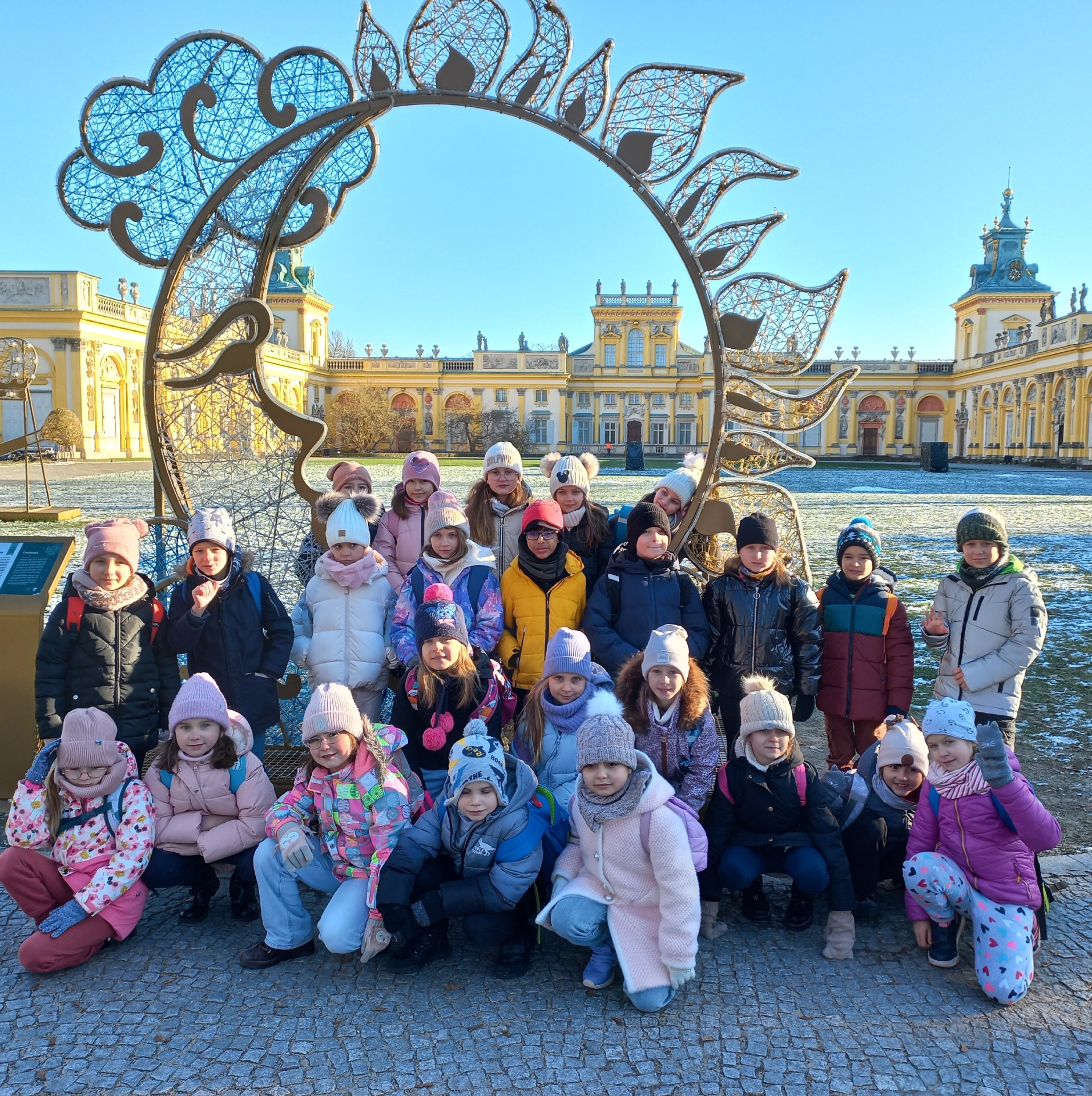 Wycieczki: klasa 2a i 2c zwiedzają Pałac w Wilanowie - Obrazek 1