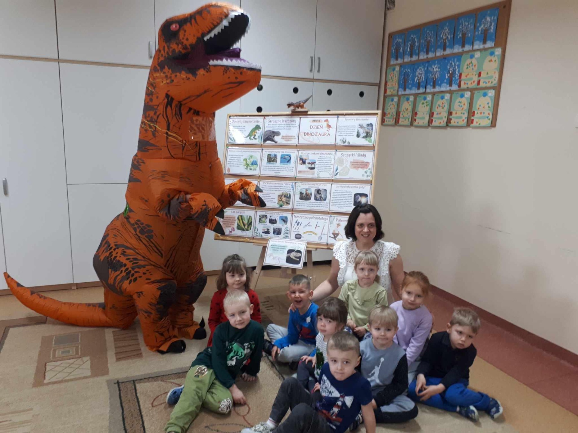 Dzień Dinozaura w Przedszkolu w Twardej - Obrazek 3