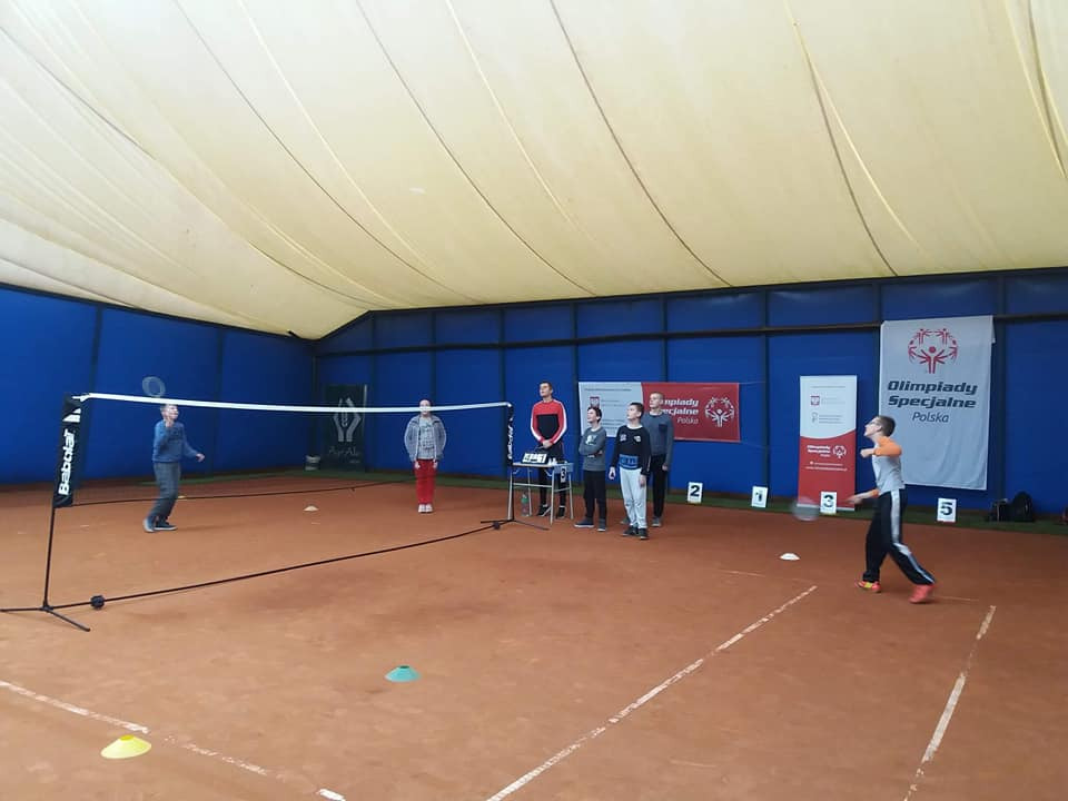 Regionalny Turniej Badmintona - Obrazek 2