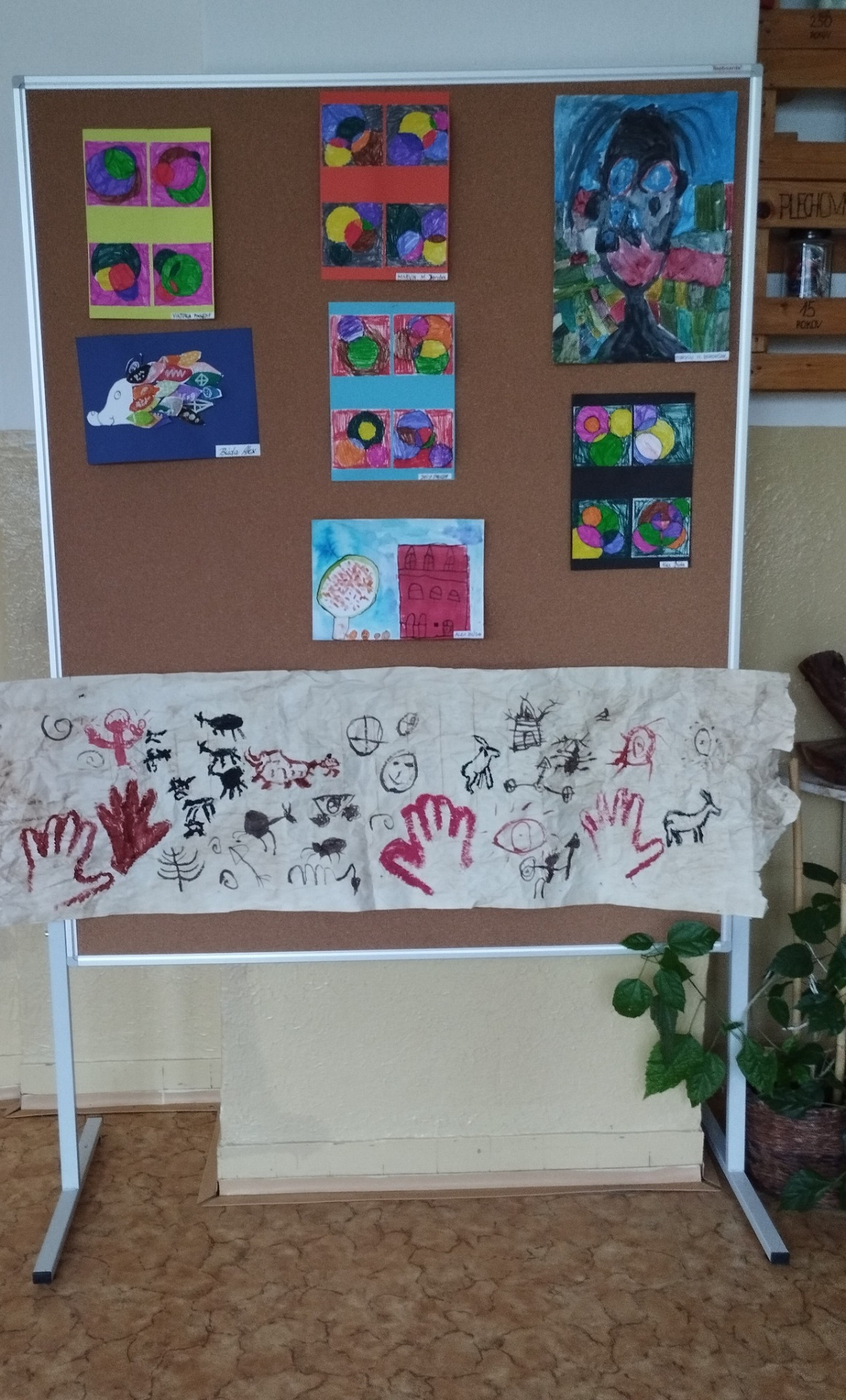 Csúzi tanulóink munkái - práce žiakov výtvarného odboru v Dubníku - Obrázok 2