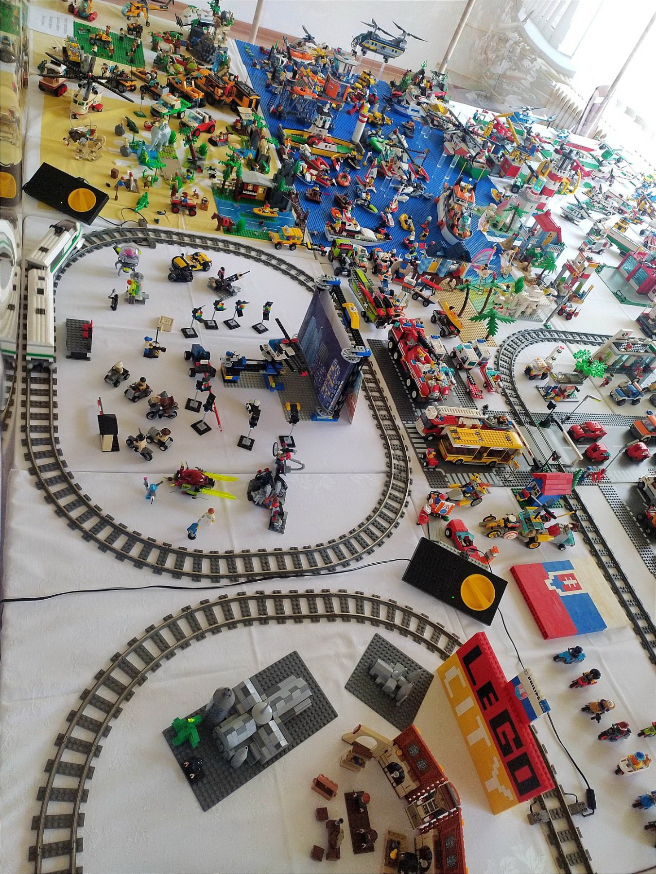 Tretiaci na "Lego výstave" - Obrázok 1